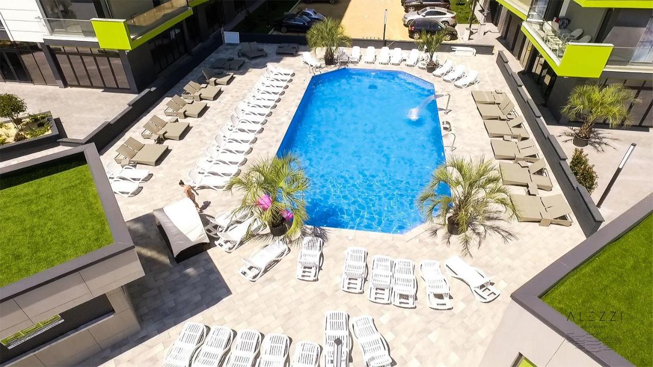 Alezzi Majestic Apartments 97 Năvodari Extérieur photo